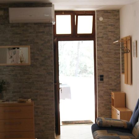 Seaside Secluded Apartments Zavala, Hvar - 15357 젤사 외부 사진