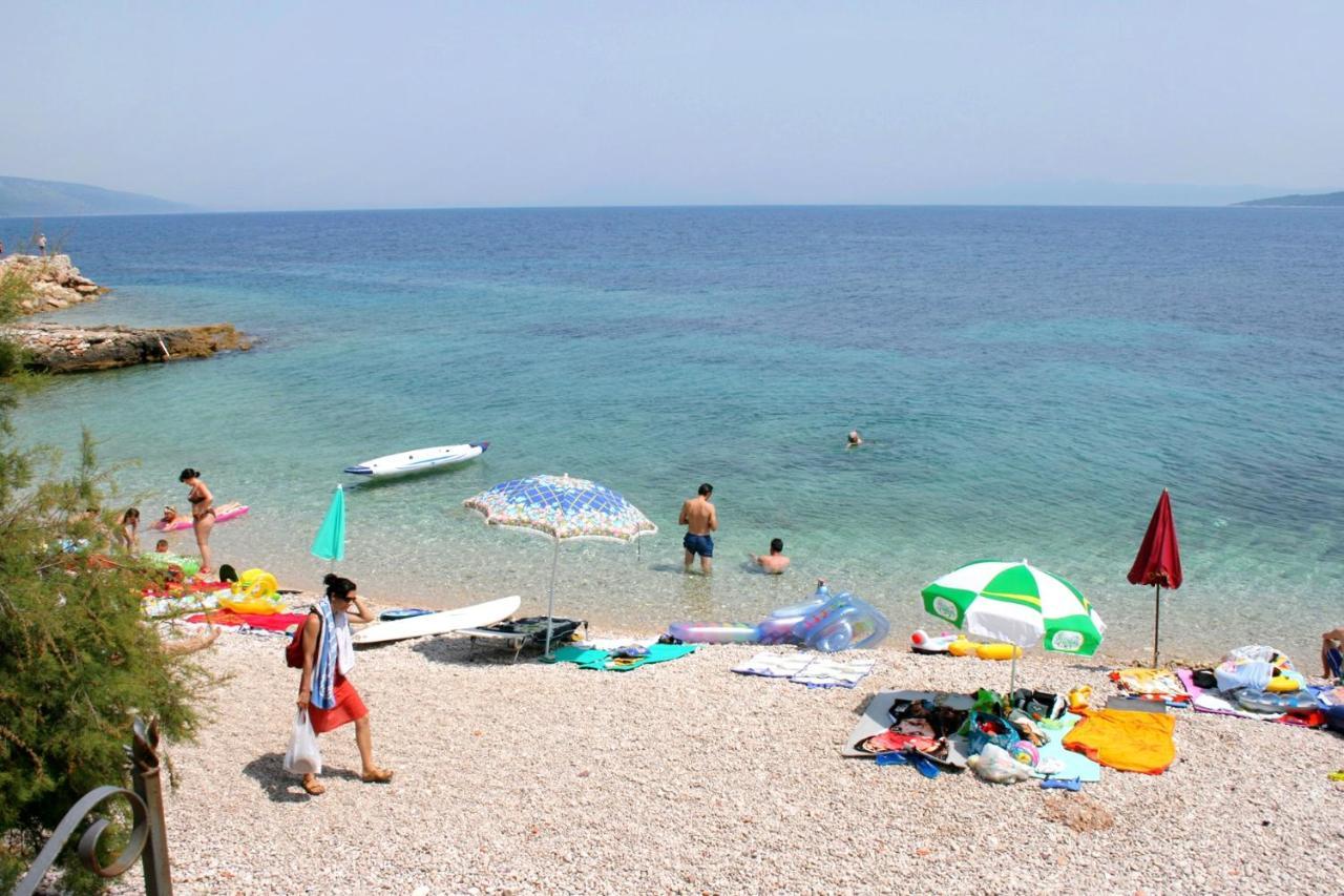 Seaside Secluded Apartments Zavala, Hvar - 15357 젤사 외부 사진