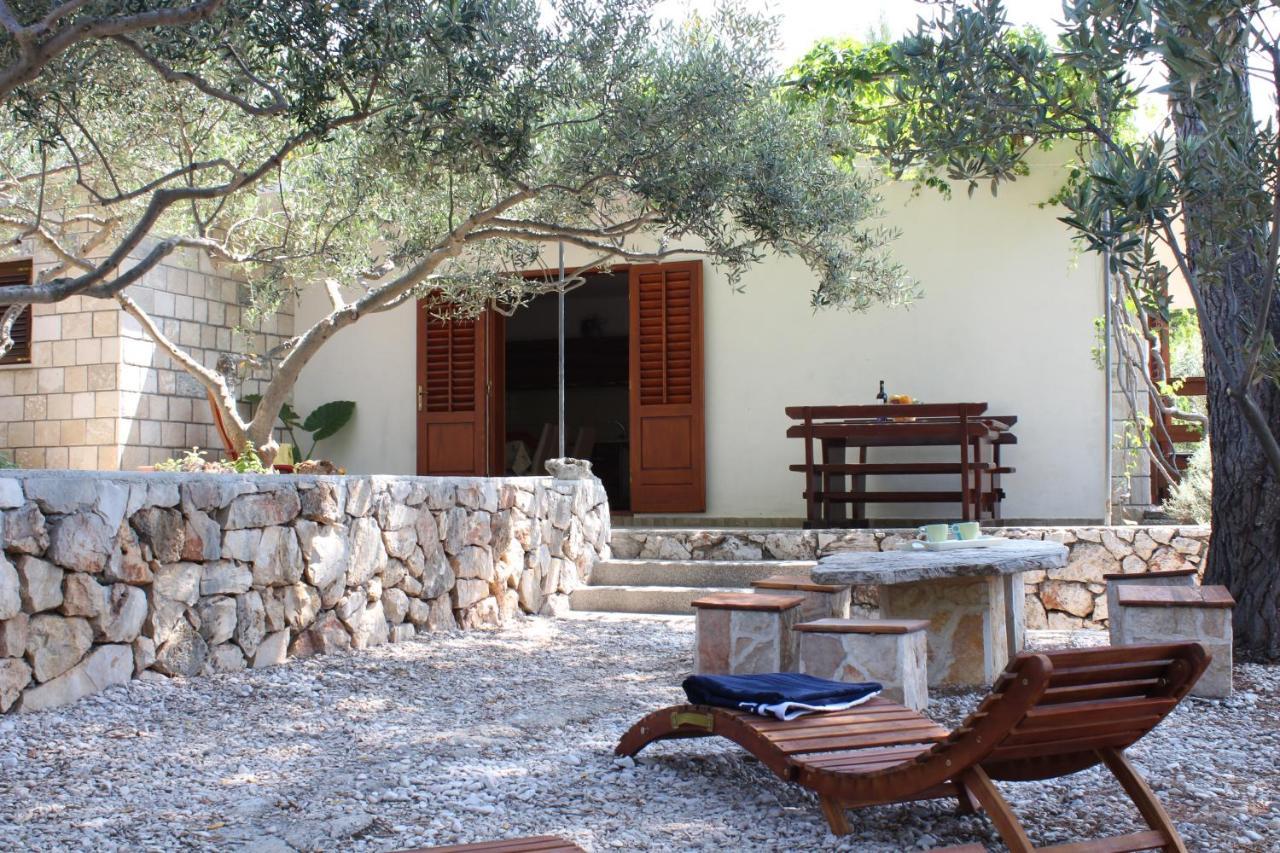 Seaside Secluded Apartments Zavala, Hvar - 15357 젤사 외부 사진