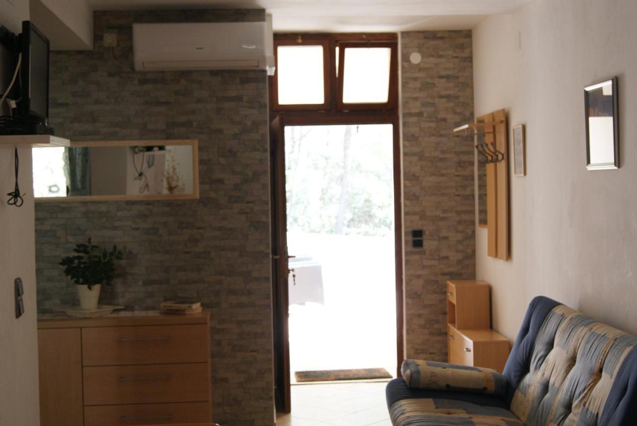 Seaside Secluded Apartments Zavala, Hvar - 15357 젤사 외부 사진