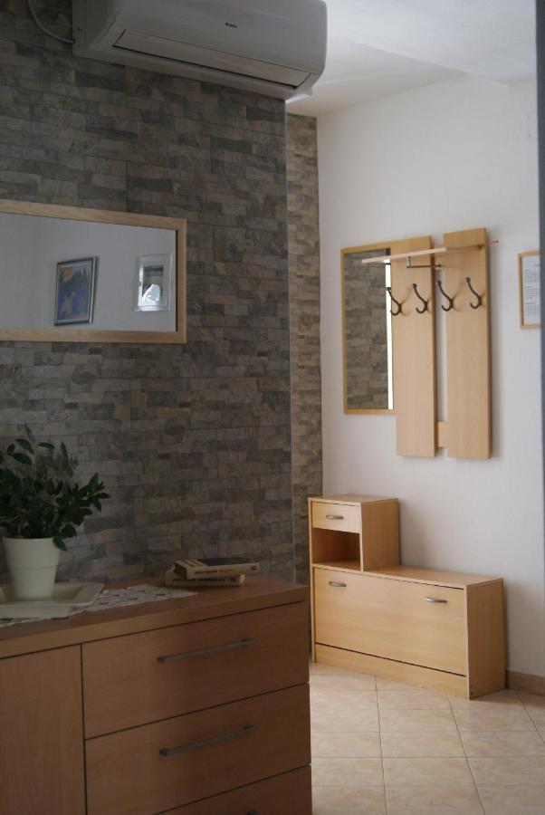 Seaside Secluded Apartments Zavala, Hvar - 15357 젤사 외부 사진